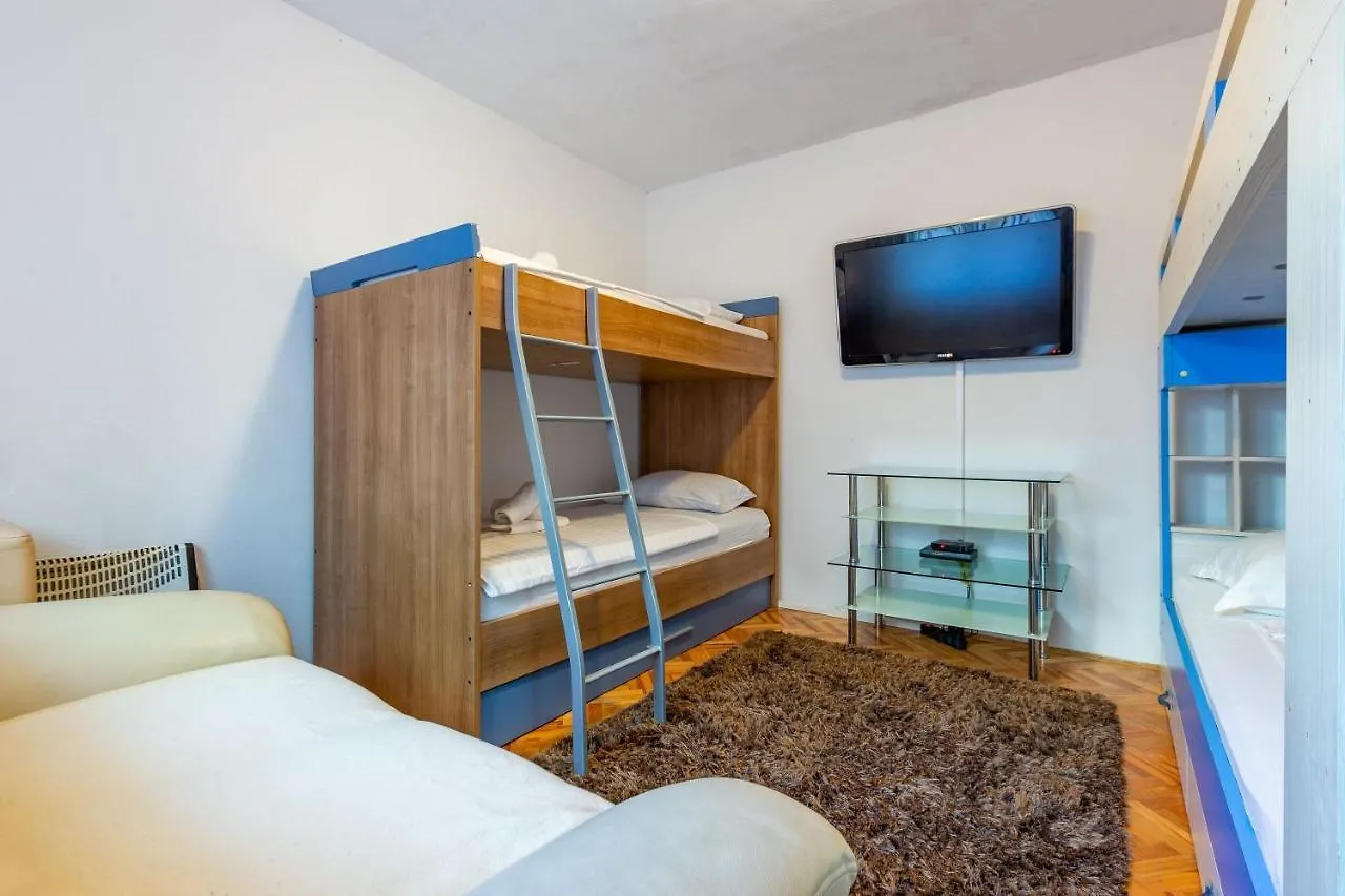 Apartments Dario Zadar 0*,